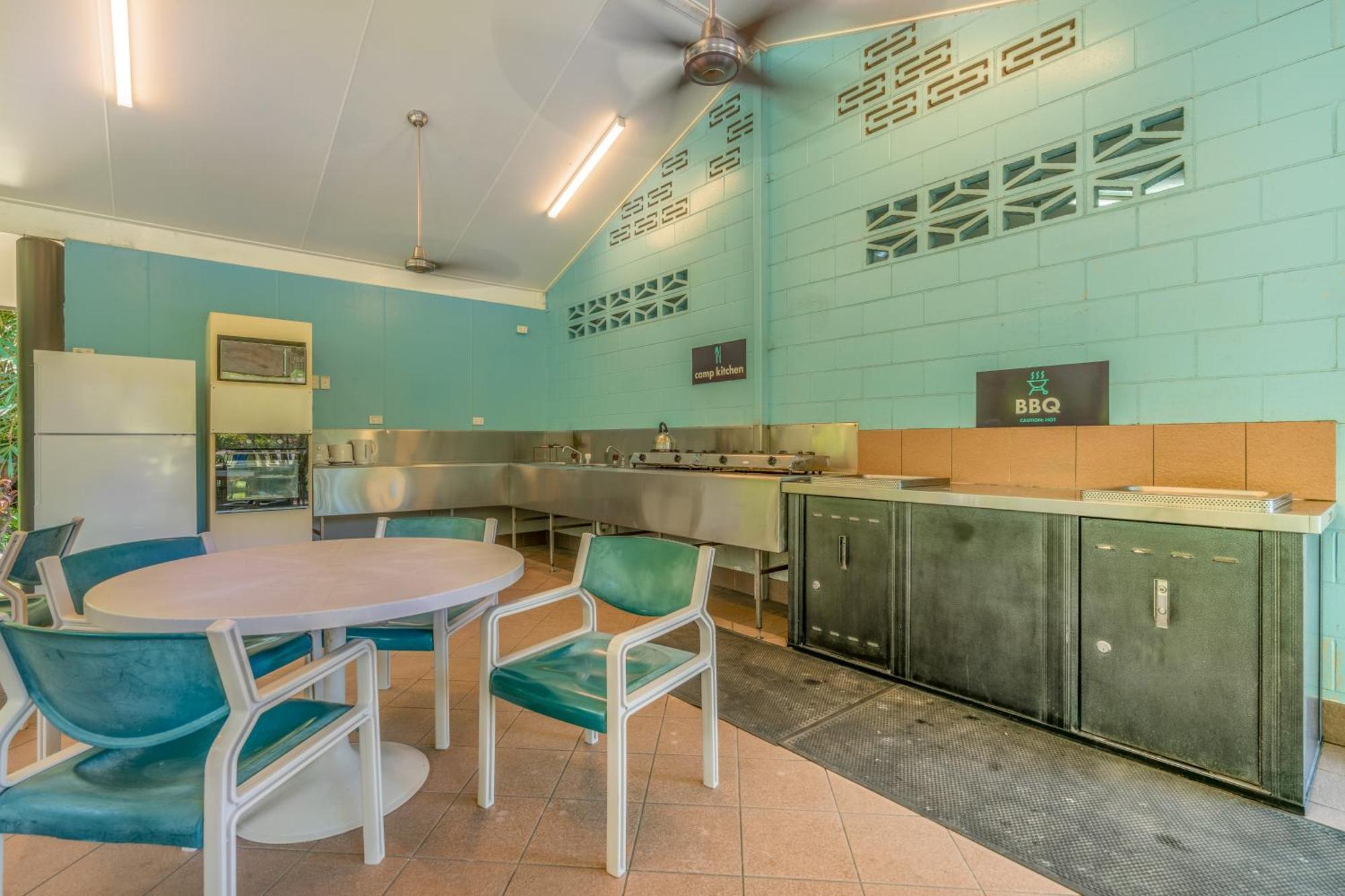 Big4 Tasman Holiday Parks - South Mission Beach מראה חיצוני תמונה